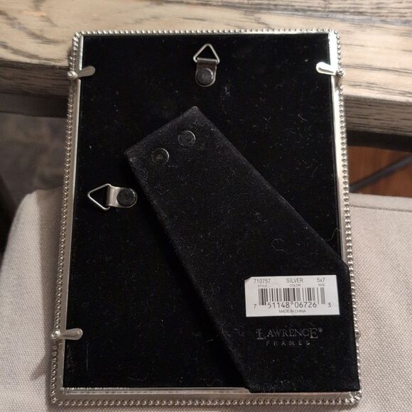 Elegant Silver Picture Photo Frame by Lawrence Frames - Picture 2 of 7